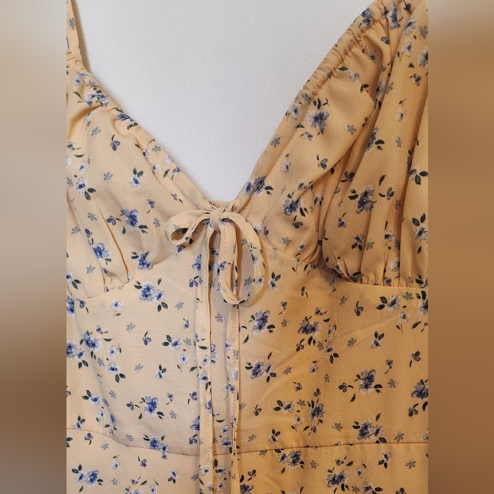 Yellow and Blue Tie Front Dress - Picture 4 of 6